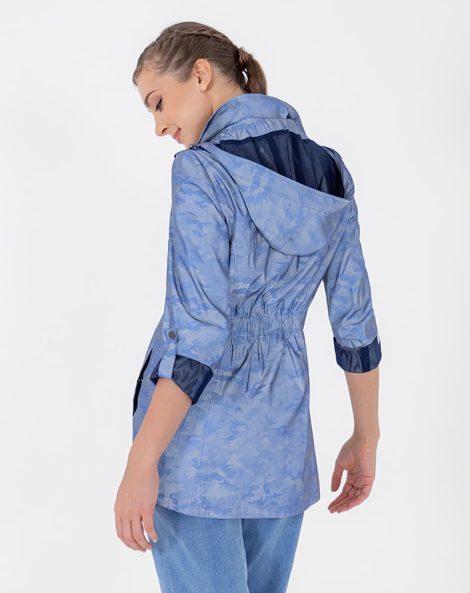 Gabardina sport con reflejante y repelente al agua para mujer