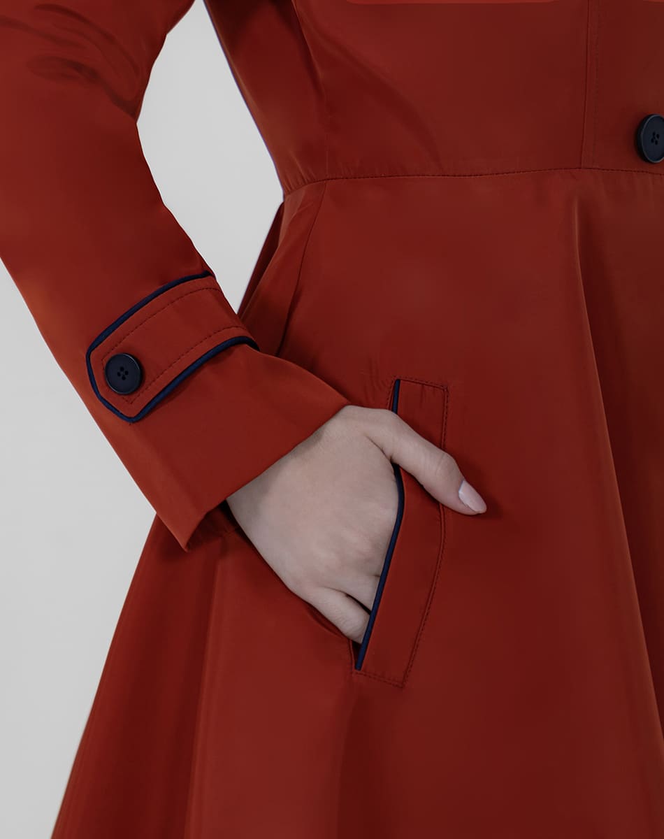 Gabardina Corta de Solapa