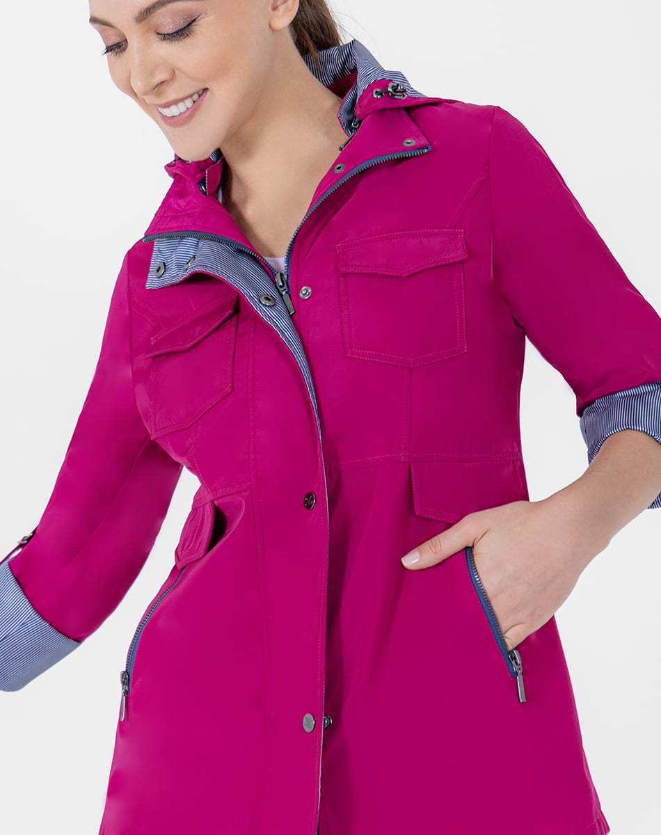 Gabardina con Gorro Desmontable