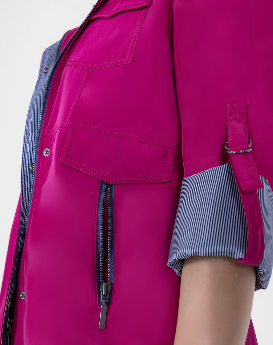Gabardina con Gorro Desmontable