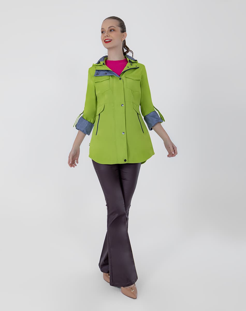 Gabardina con Gorro Desmontable