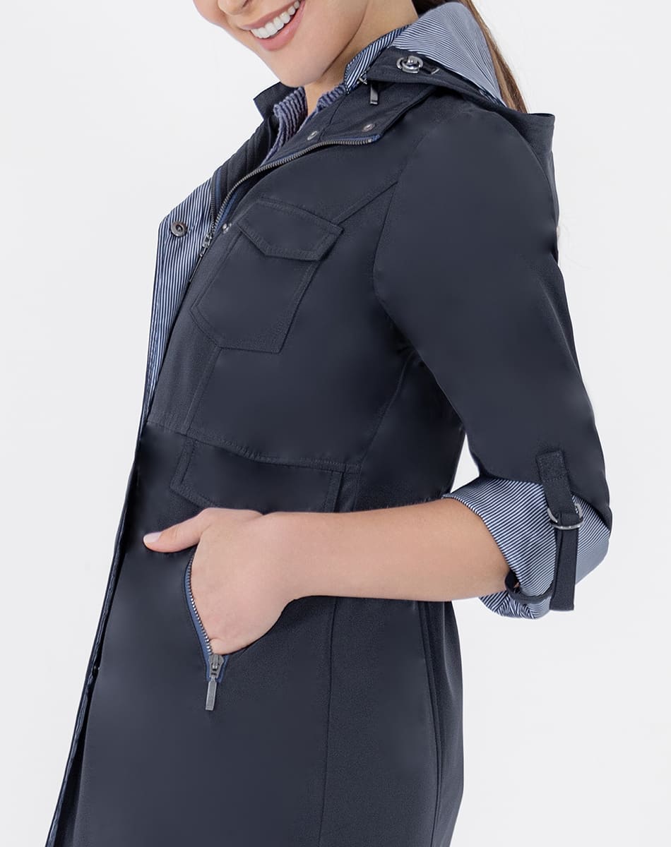 Gabardina con Gorro Desmontable