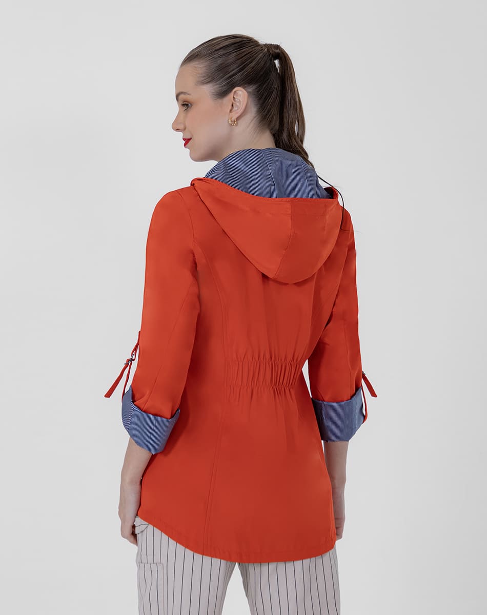 Gabardina con Gorro Desmontable