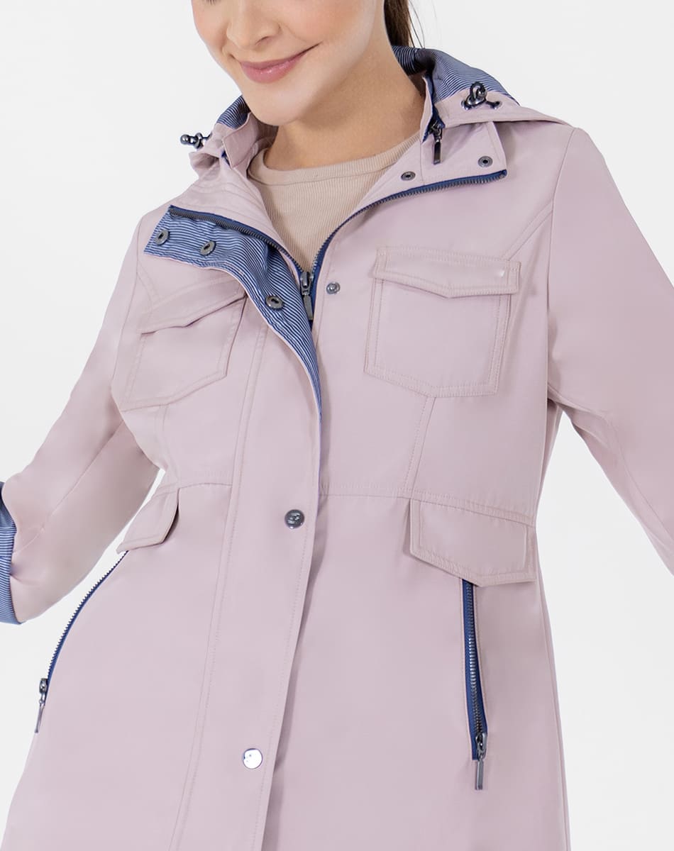 Gabardina con Gorro Desmontable