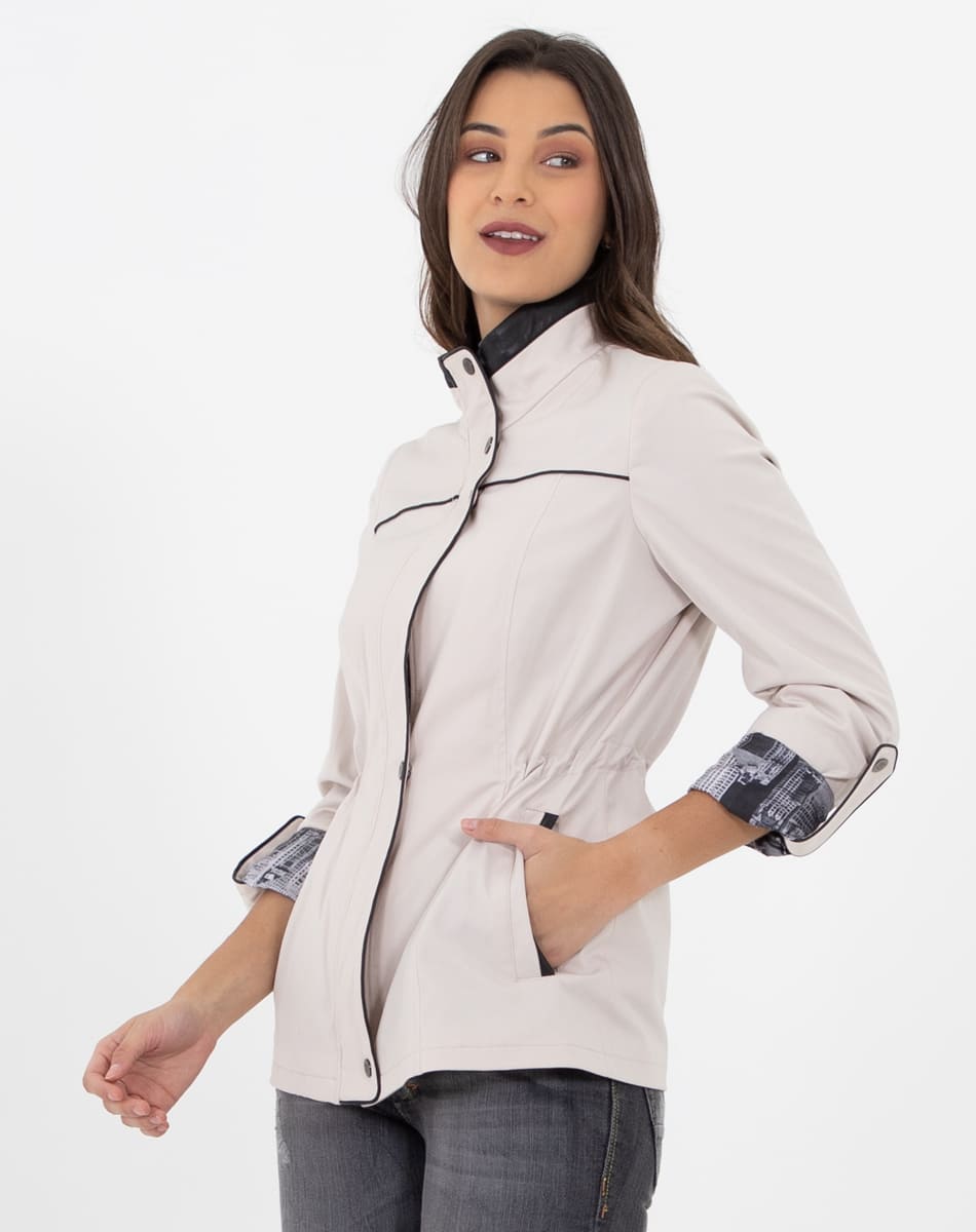 Gabardina Ligera Con Cintura Ajustable