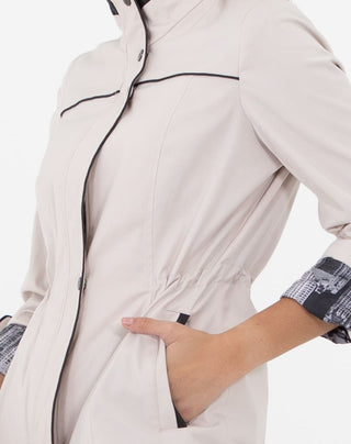 Gabardina Contemporánea