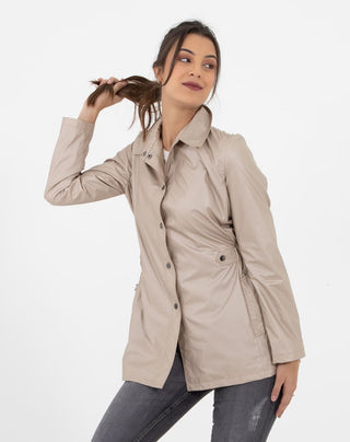 Gabardina Con Ajuste En Espalda