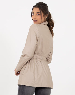 Gabardina Con Ajuste En Espalda